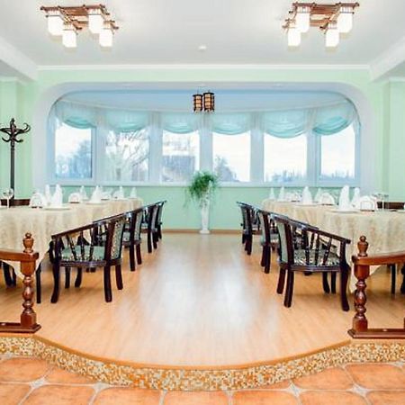 Takhtaulove Hotel Vivat Provincia מראה חיצוני תמונה