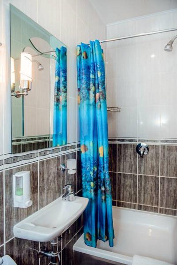Takhtaulove Hotel Vivat Provincia מראה חיצוני תמונה