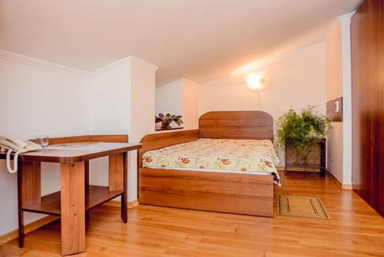 Takhtaulove Hotel Vivat Provincia חדר תמונה